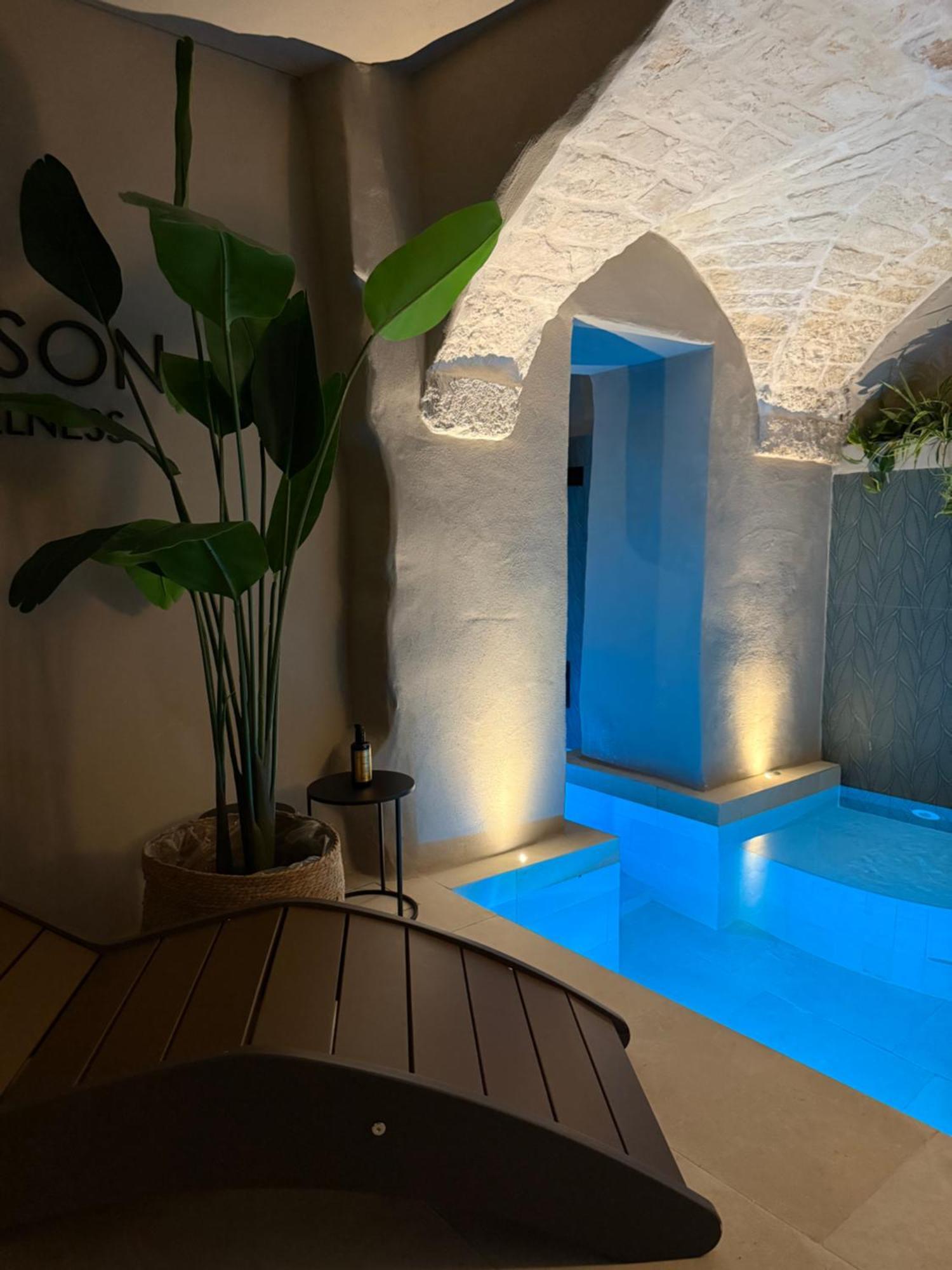 La Maison - Private Wellness 奥斯图尼 外观 照片