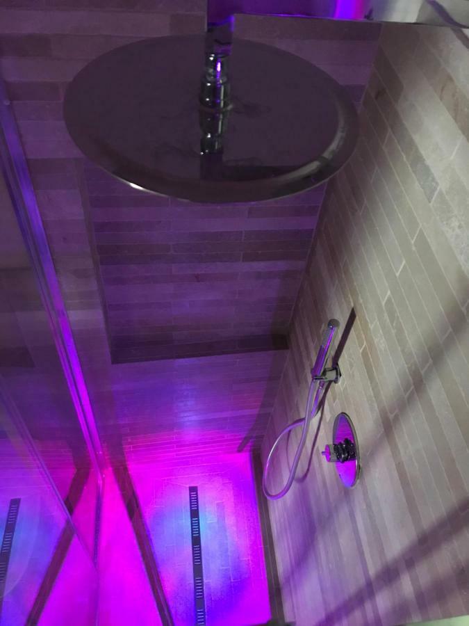 La Maison - Private Wellness 奥斯图尼 外观 照片